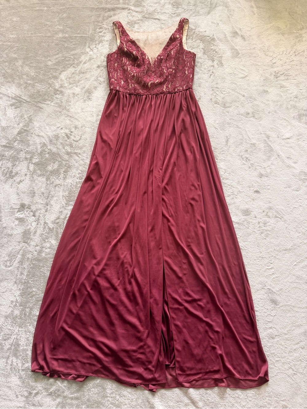 David's Bridal, Lace Bodice Chiffon Maxi Dress in Burgundy - M - Picture 3 of 9